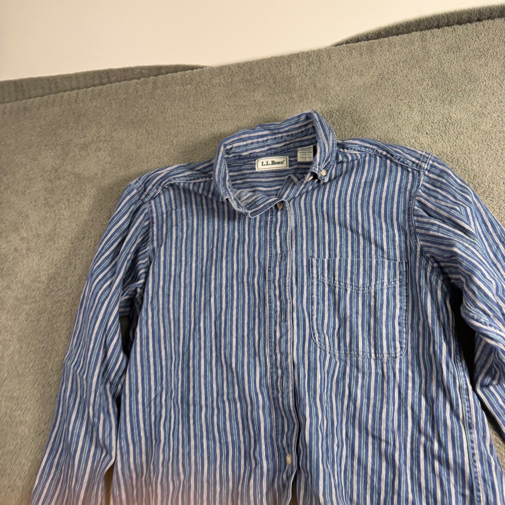 LL Bean Womens Medium Regular Blue Striped Cotton Button Down Shirt Made in USA